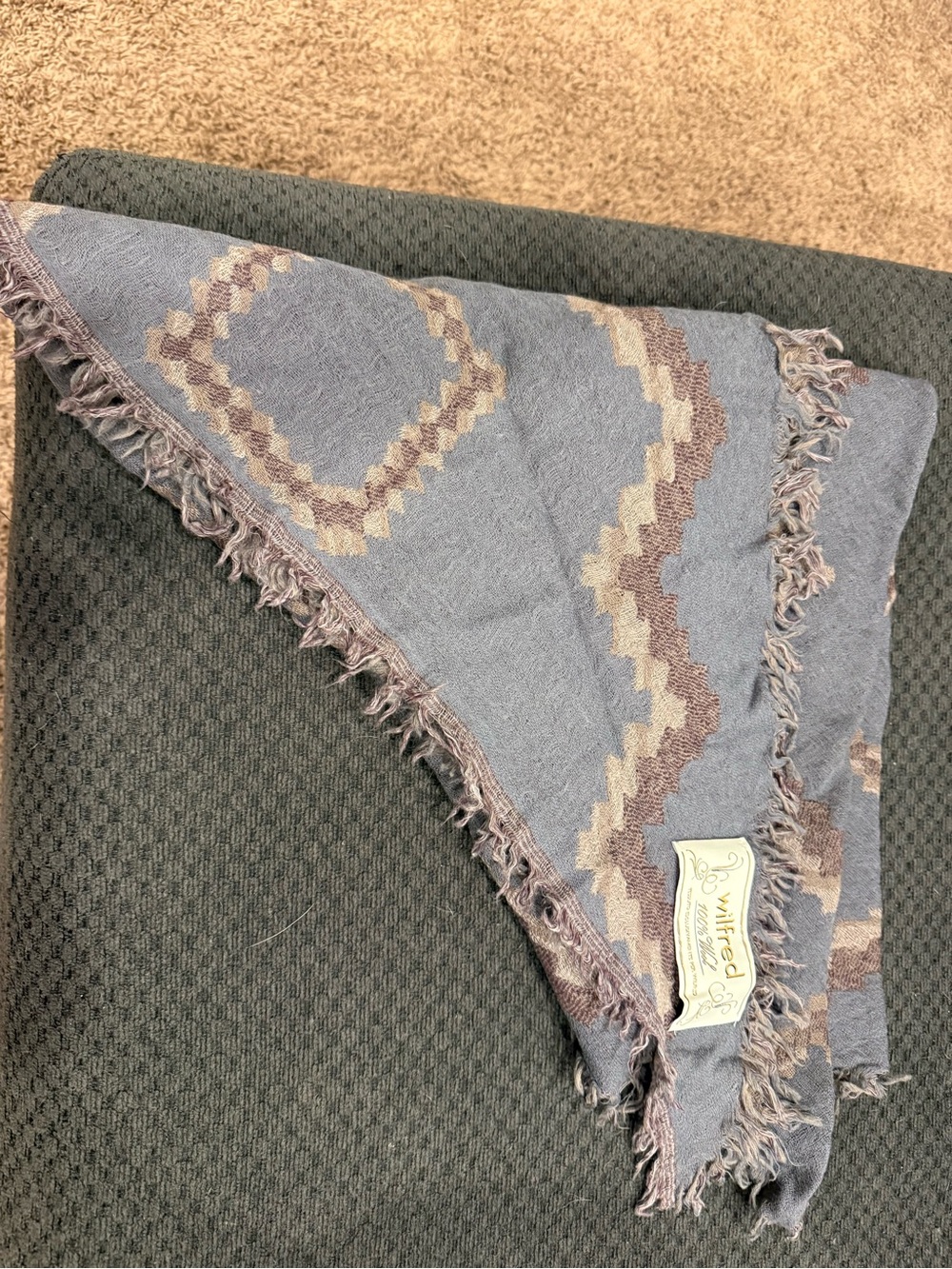 Wilfred Aritzia Blue Geometric Fringed Triangle Scarf